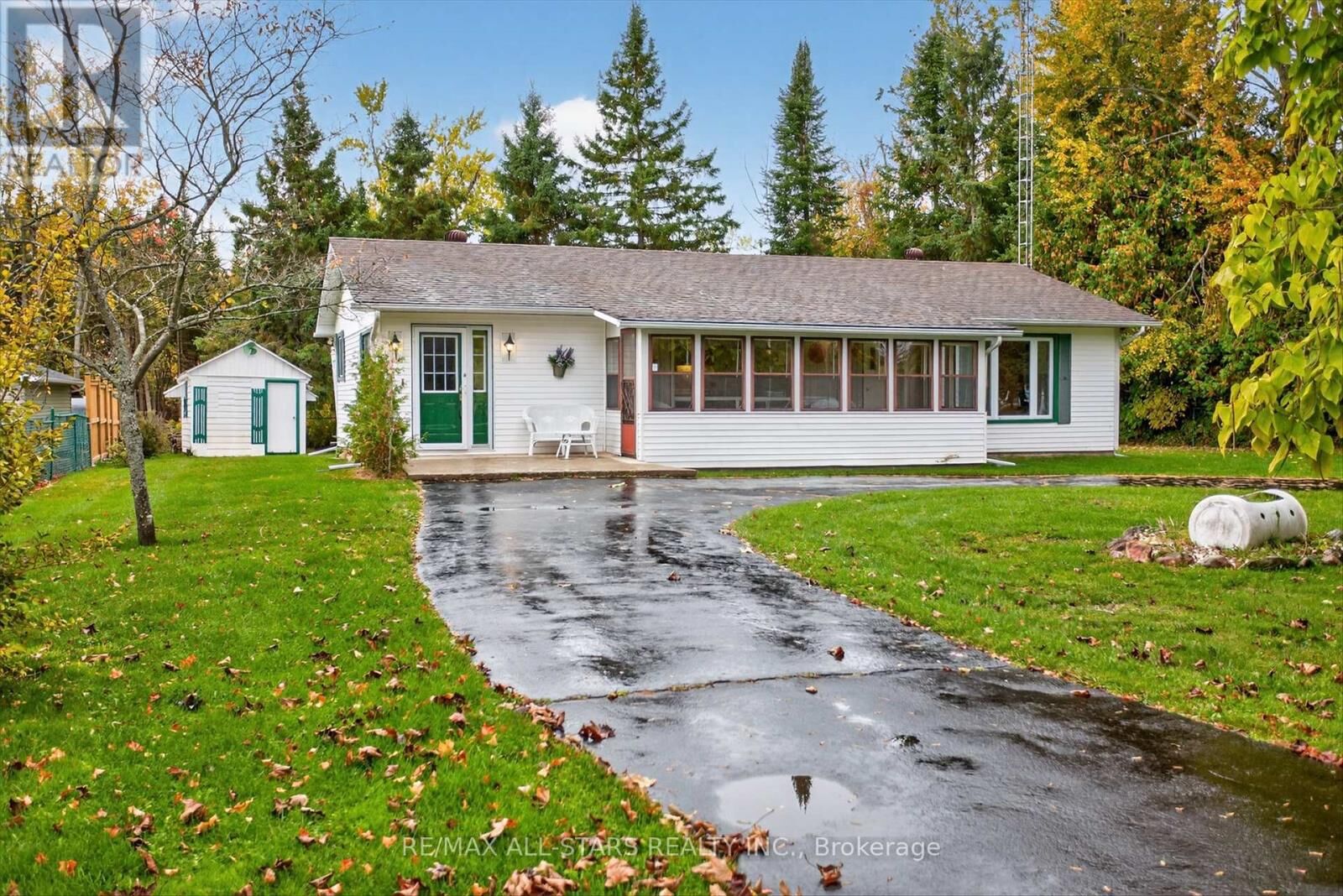Property Photo:  104 Trent Canal Road  ON L9P 1M7
