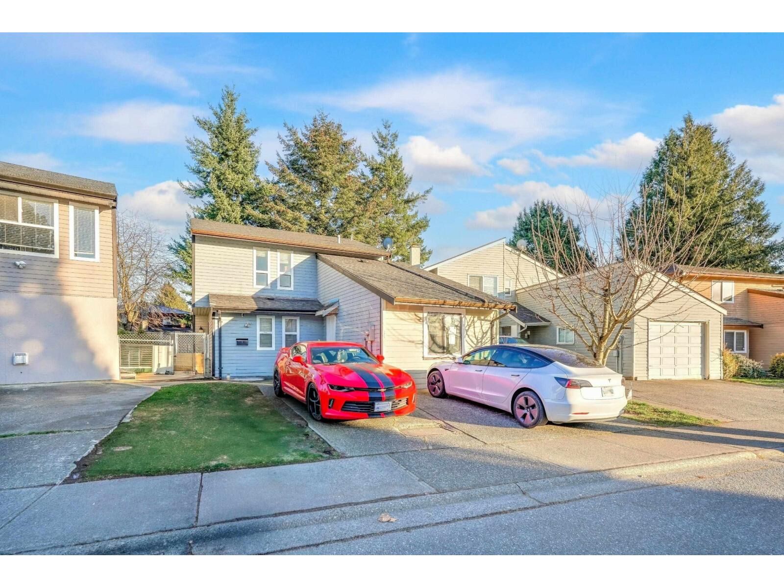 Photo de la propriété: 7368 Parkwood BC V3W 7G6