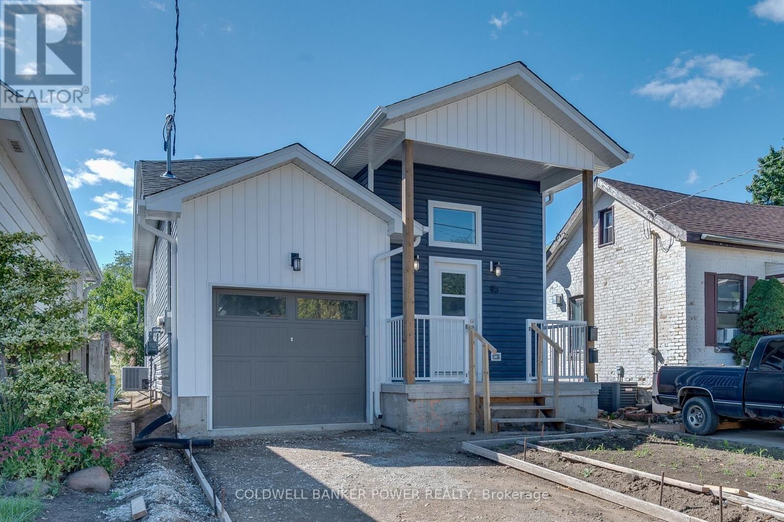 Property Photo: 45 Glenwood Avenue Lower ON N5Z 2P7