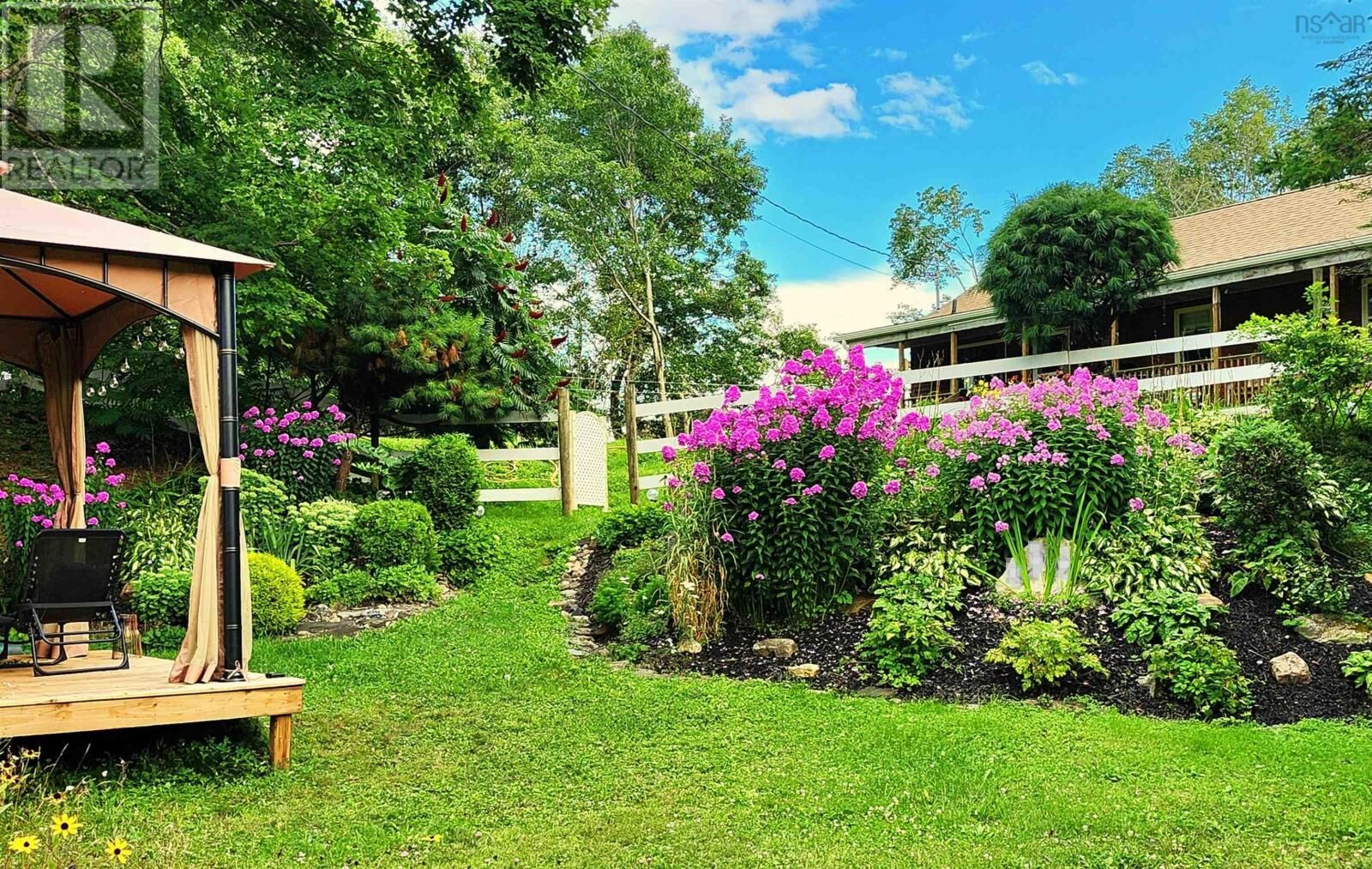 Property Photo:  33 Kirk Road  NS B0N 1C0 