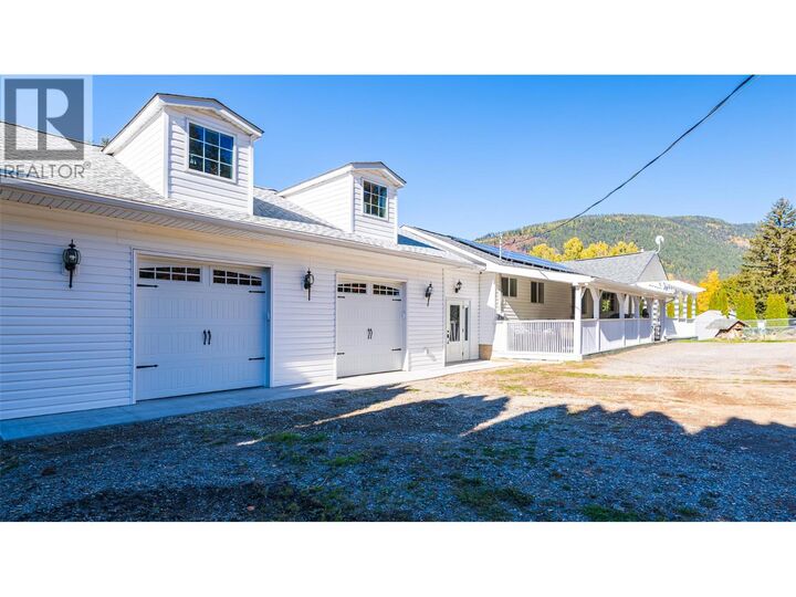 5145 Elsie Holmes Road  Wynndel BC V0B 2N1 photo