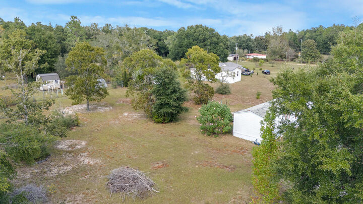 Property Photo: 5783 Co Rd 1087 FL 32433