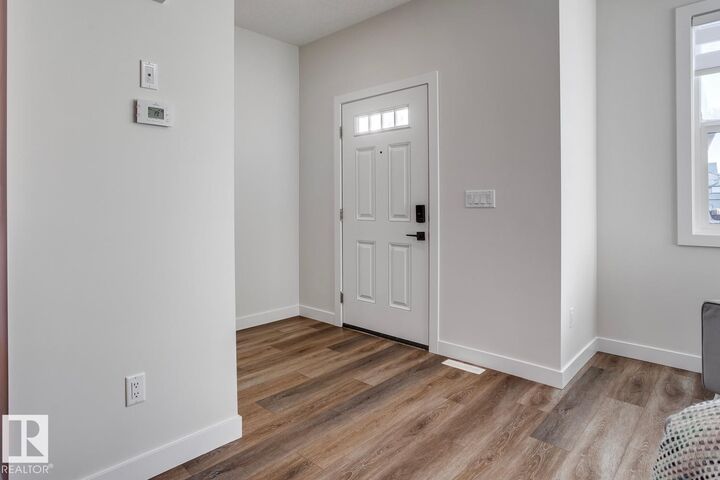 28 Hunter Place  Spruce Grove AB T7X 3W3 photo