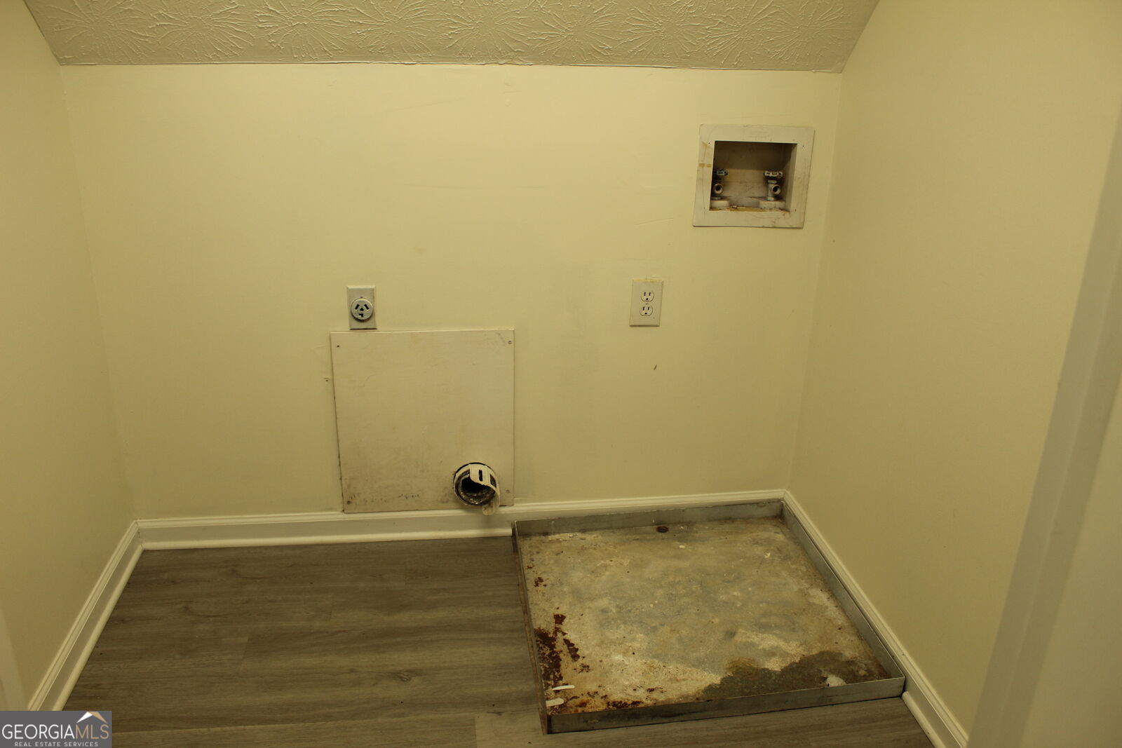 Property Photo:  4012 Union Church Road SW  GA 30281 