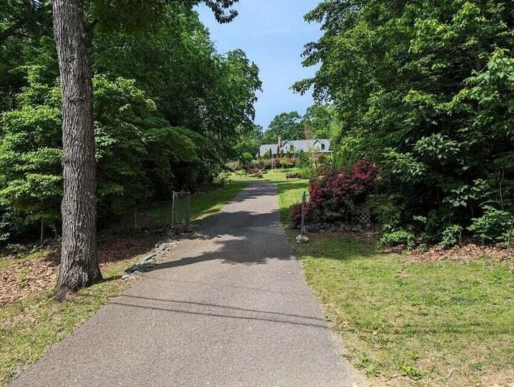 Property Photo: 432 Live Oak Trail NE TN 37323