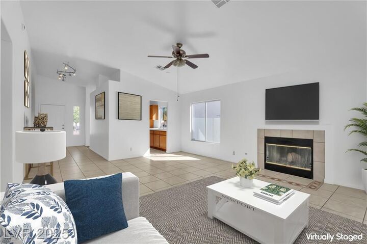 Property Photo: 729 Gullwing Lane NV 89081