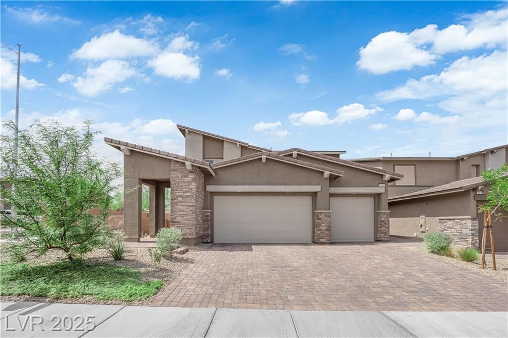 Property Photo:  195 Vander Ridge Street  NV 89012 