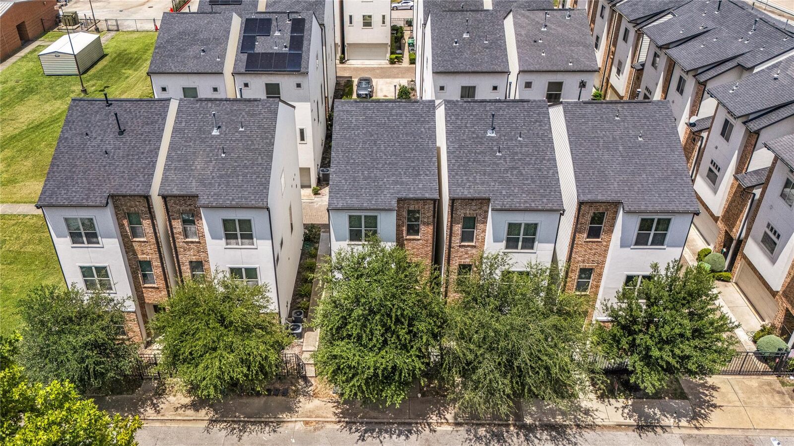 Property Photo:  707 Schwartz Street  TX 77020 