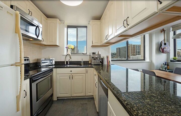 Property Photo: 300 Newark St 6B NJ 07030