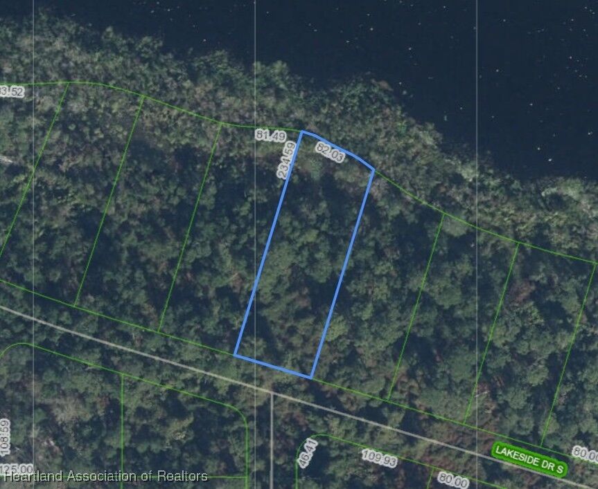 Property Photo:  1302 Lakeside Drive S  FL 33875