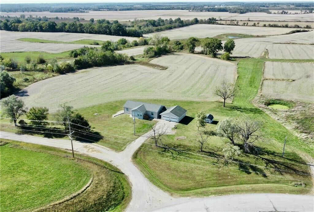 Property Photo:  443 NW 5th Avenue  MO 64683 