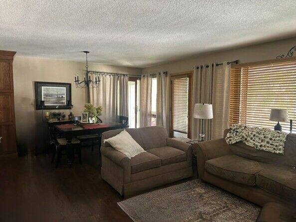 Property Photo:  503 Reynolds Road  IA 50158