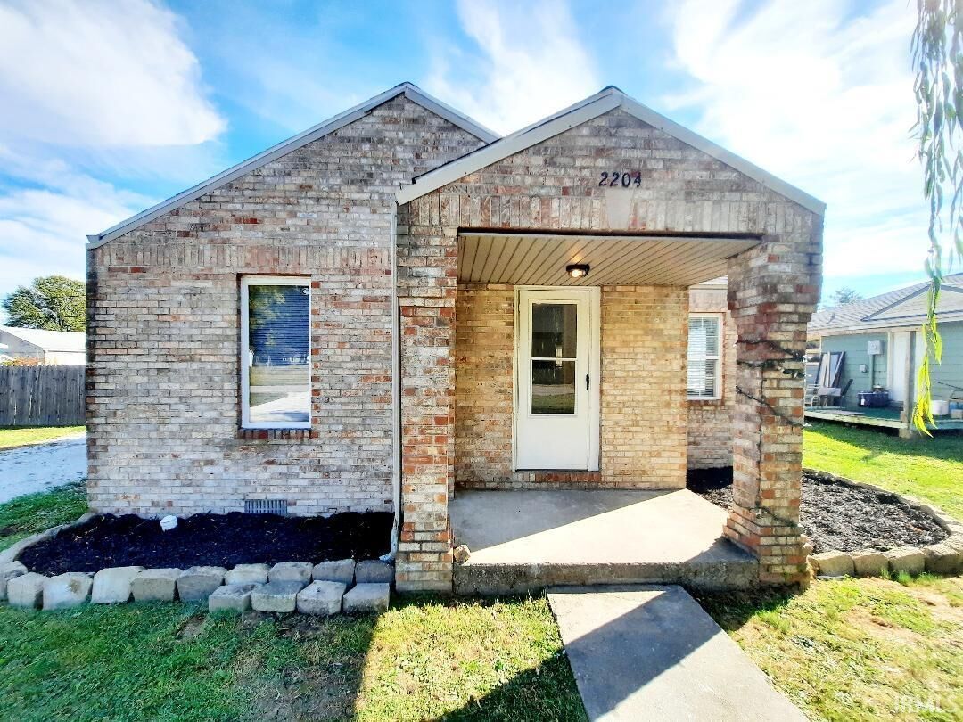 Property Photo: 2204 N Watt Avenue IN 47303