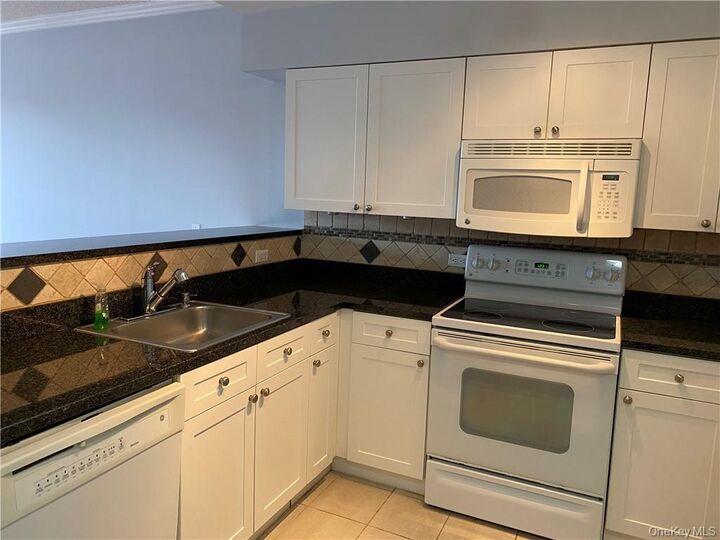 Property Photo: 300 Mamaroneck Avenue 617 NY 10605