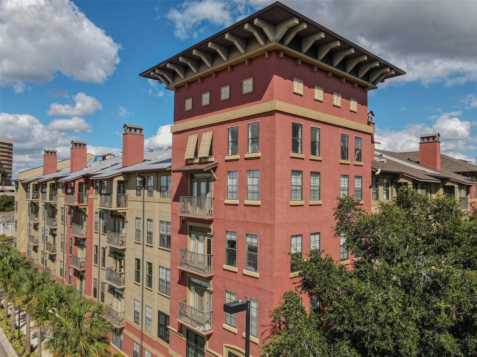 Property Photo: 911 N Orange Avenue 127 FL 32801