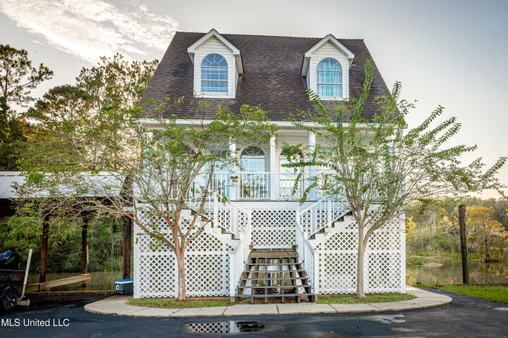 1102 Stanfield Point Road  Gautier MS 39553 photo