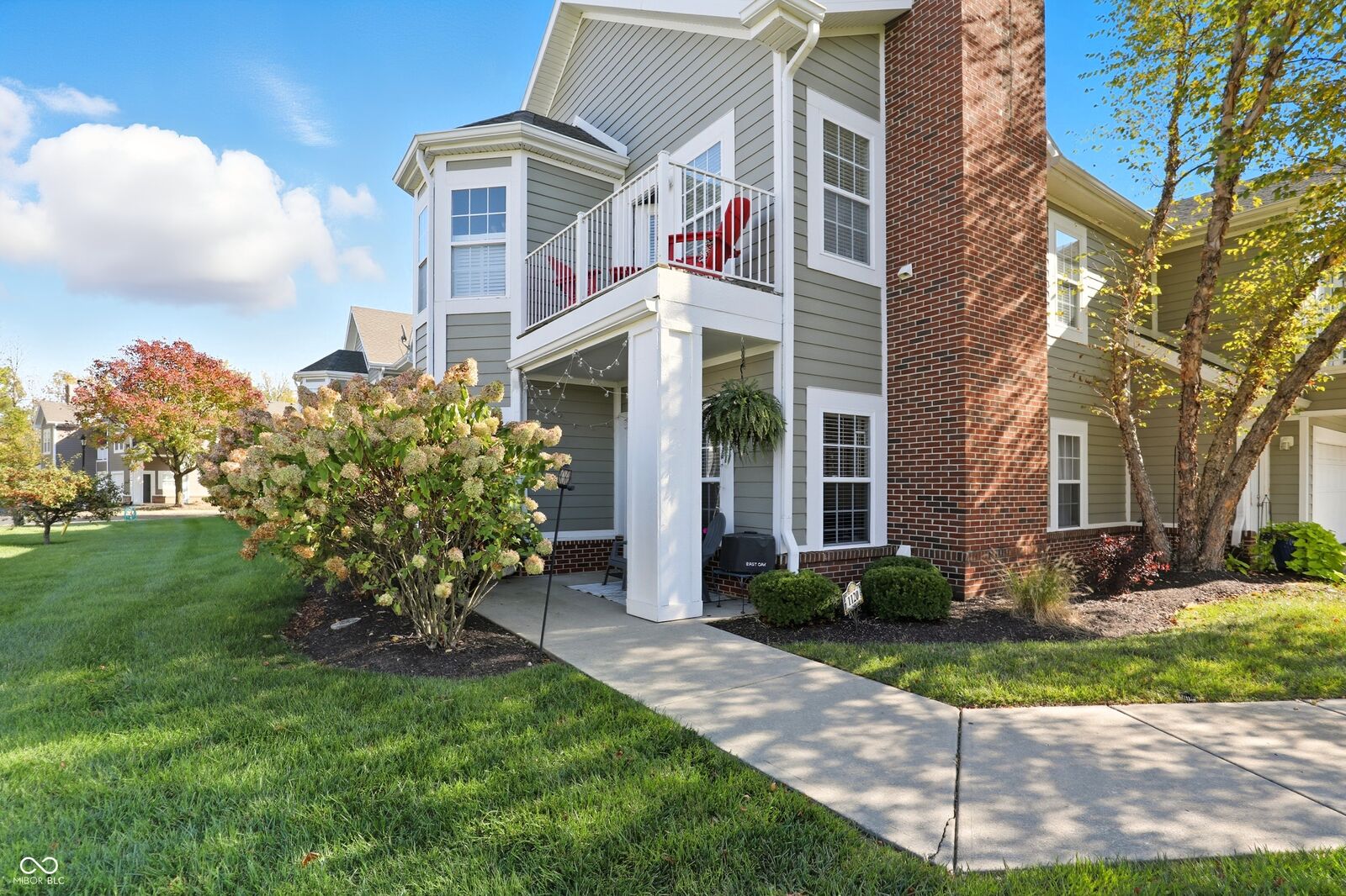 Property Photo: 1120 Falcon Ridge IN 46280