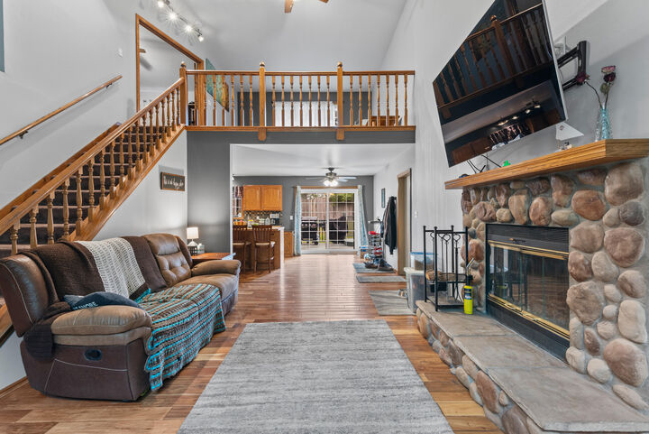 Property Photo:  314 Jefferson St  WI 53156 