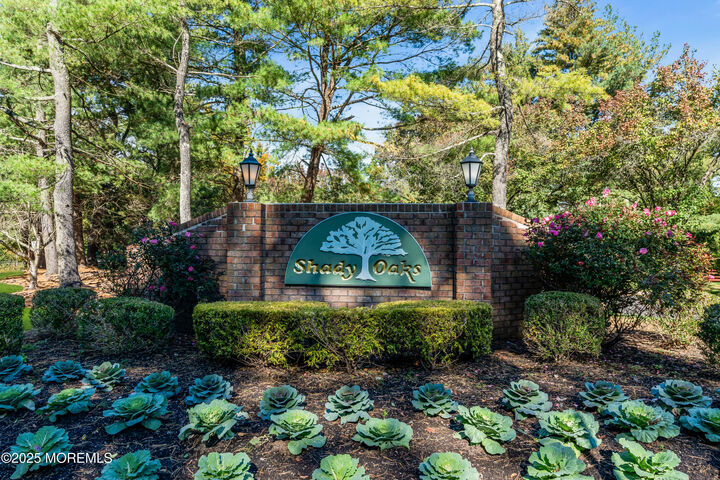 Property Photo:  59 Boxwood Terrace  NJ 07701 