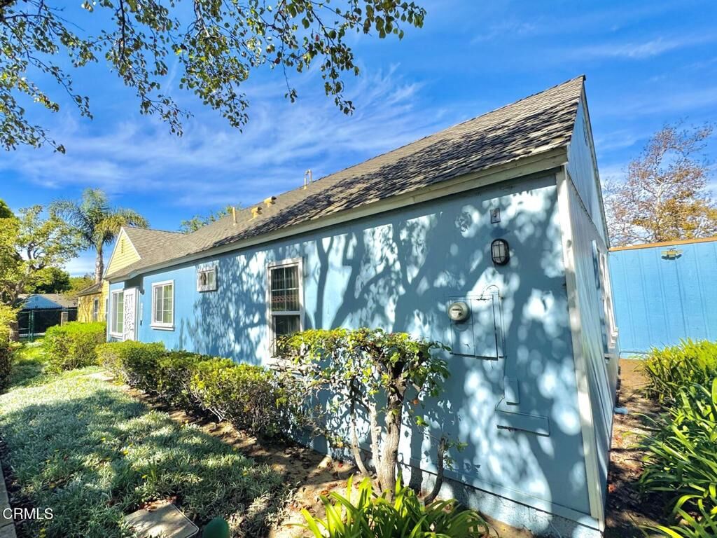 Property Photo:  2633 Captains Avenue  CA 93041 