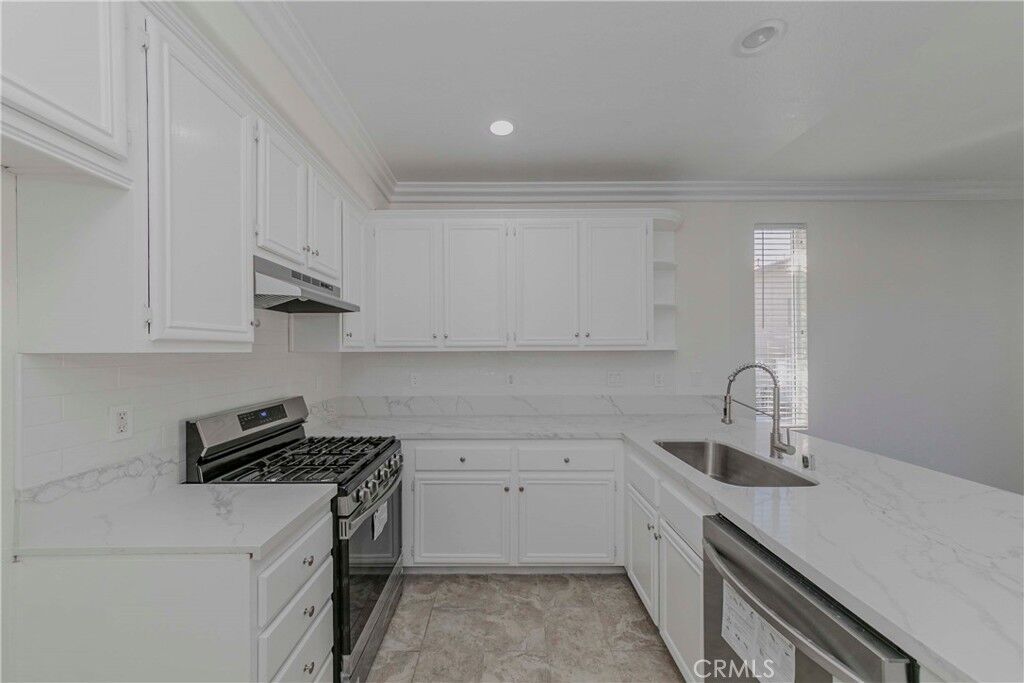 Property Photo: 17831 Hazelwood Court CA 90746