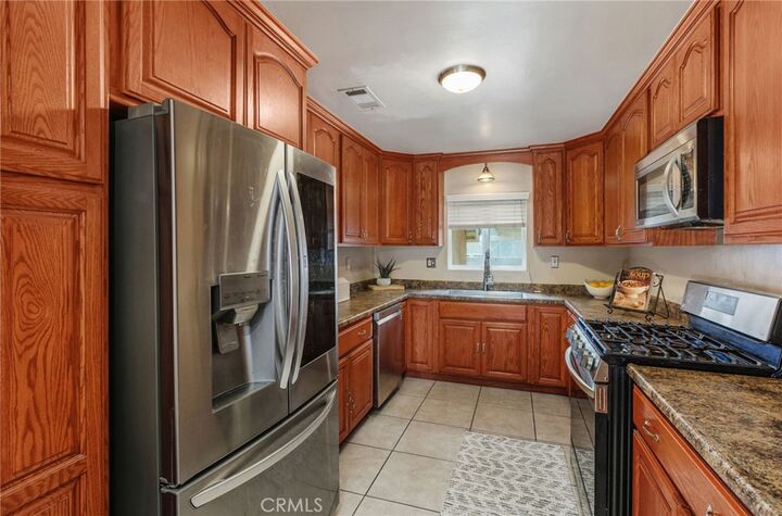 Property Photo: 2220 Mentone CA 92359