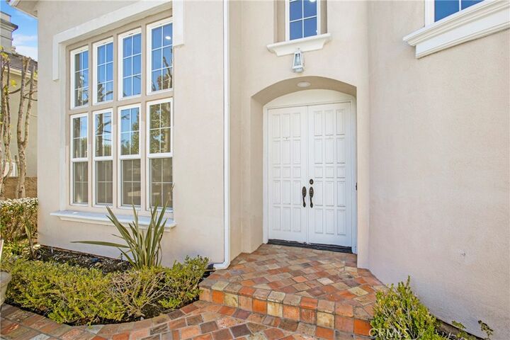 Property Photo:  68 Bridgeport  CA 92657 