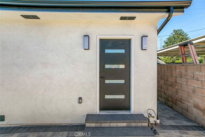 Property Photo:  11325 Collett Avenue  CA 91344