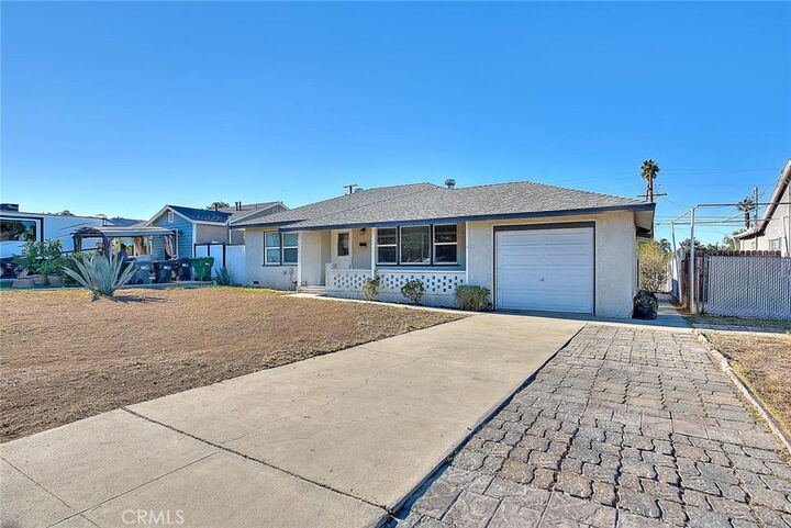 Property Photo: 1031 Ford Street CA 92879