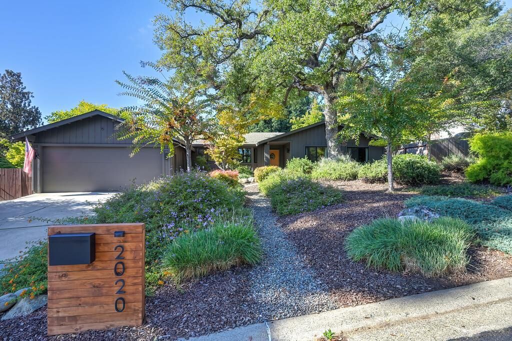 Property Photo:  2020 Wood Mar Drive  CA 95762 