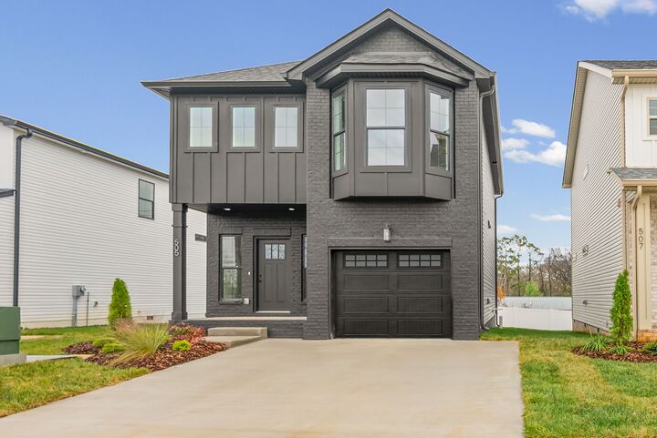 Property Photo:  2 Charleston Cove Way  TN 37043 