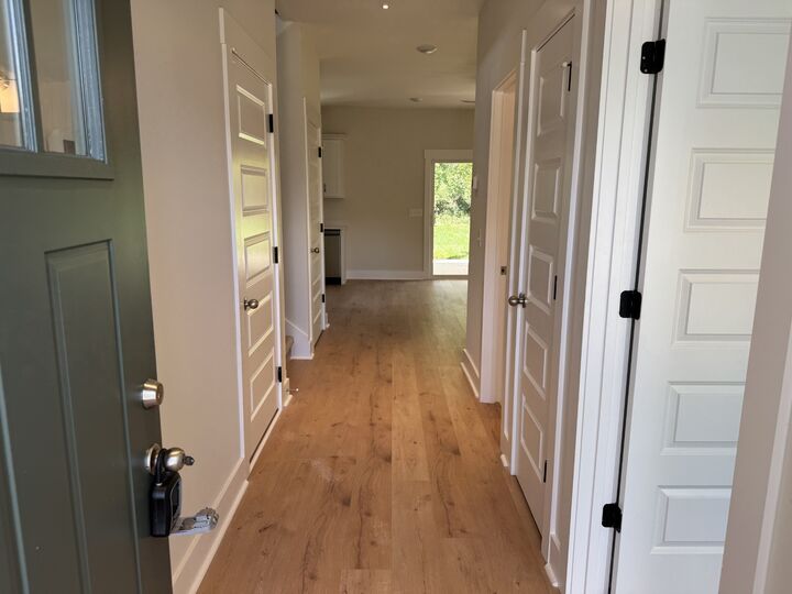 Property Photo: 32 Charleston Cove Way TN 37043