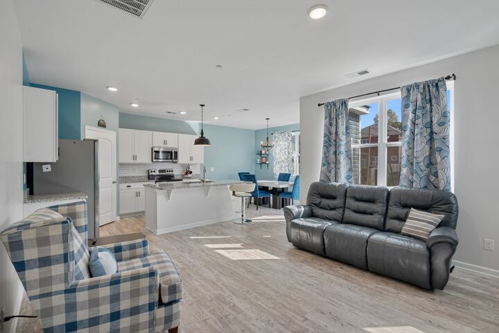 Property Photo:  324 Victory Cir  TN 37015