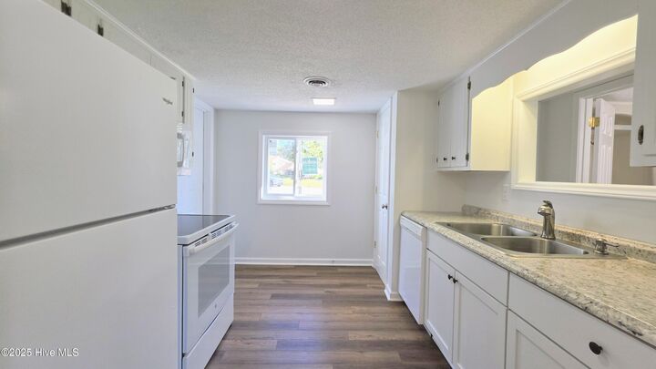 Property Photo:  32 Harbour Walk  NC 28562 