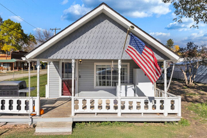 Property Photo:  106 E Southwic Avenue  MT 59829 