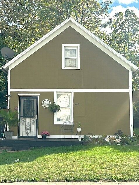 4429 Hyde Avenue  Cleveland OH 44109 photo