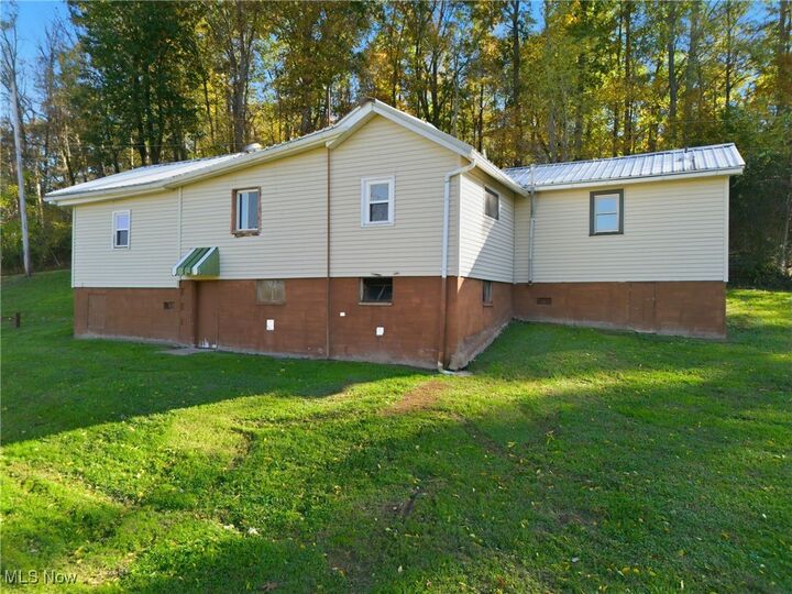 Property Photo: 200 South Street WV 26101