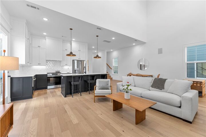 Property Photo: 2047 E Little Crew Drive AR 72703