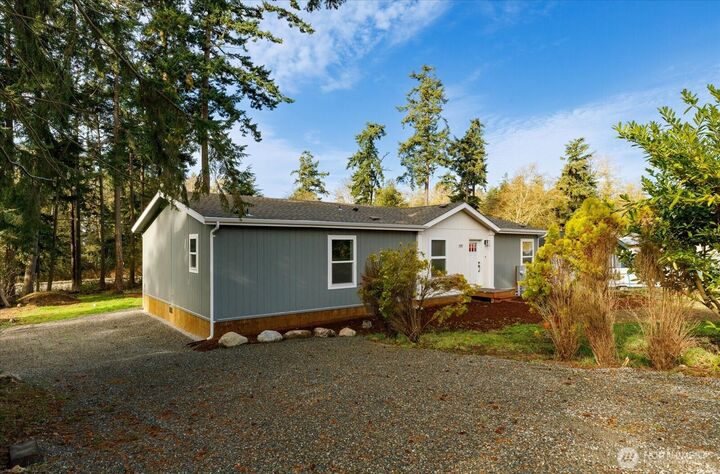4261  Northgate Drive  Oak Harbor WA 98277 photo