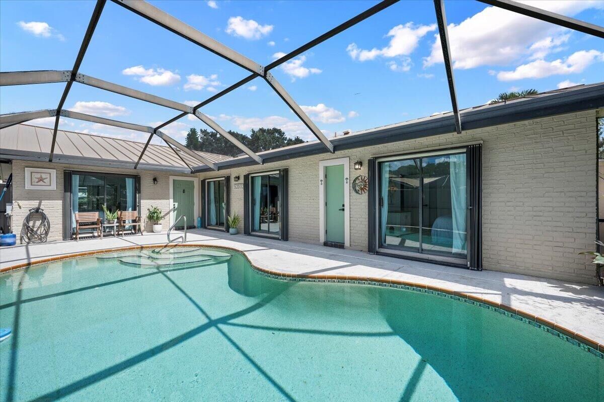Property Photo: 5943 Golden Eagle Circle FL 33418