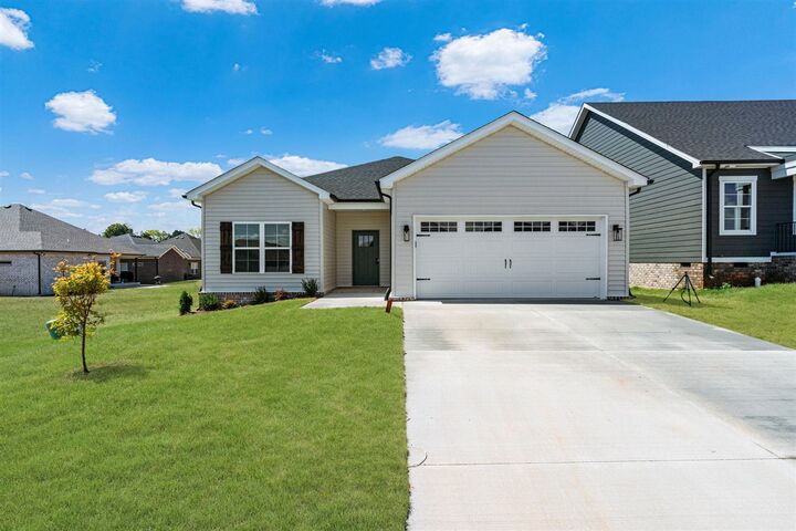 1308 Helmsdale Avenue  Bowling Green KY 42101 photo