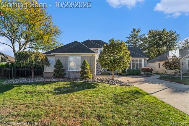 Property Photo: 14930 Crofton Drive MI 48315
