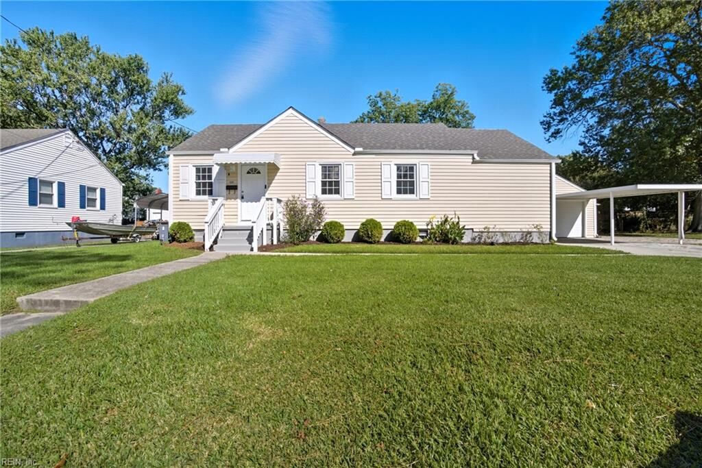 Property Photo: 1209 Anne Ave VA 23324