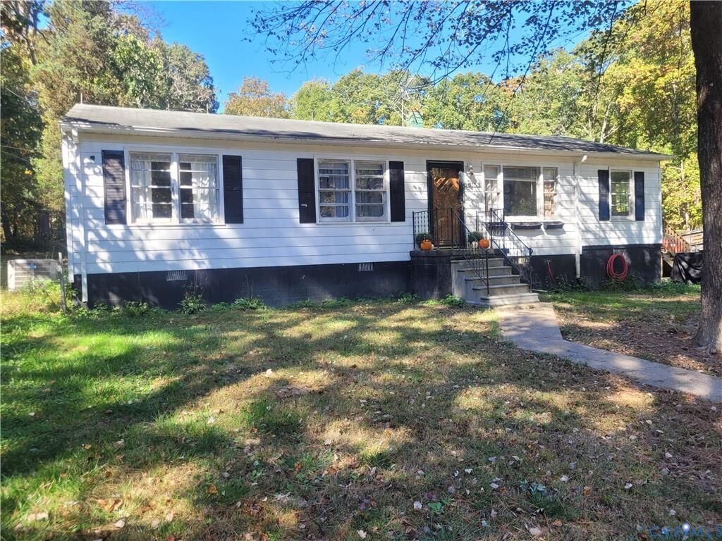 Property Photo:  28153 N James Madison Hwy  VA 23123 