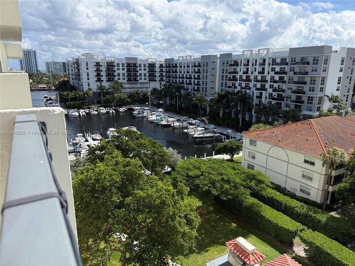 Property Photo: 3200 Port Royale Dr N 803 FL 33308