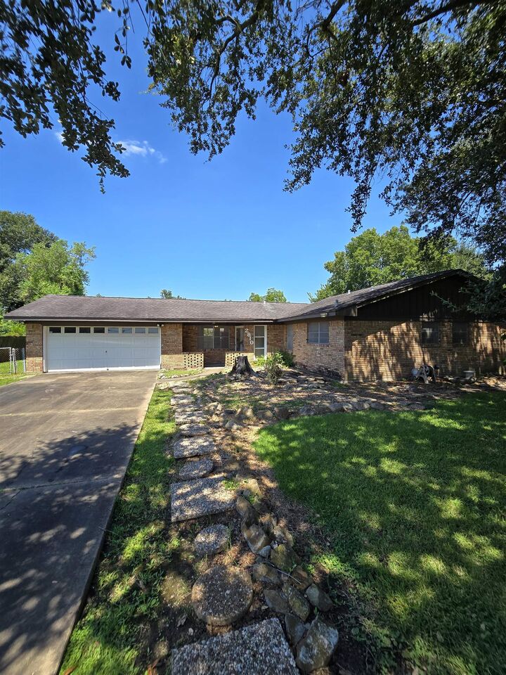 Property Photo:  2810 Gandy  TX 77630