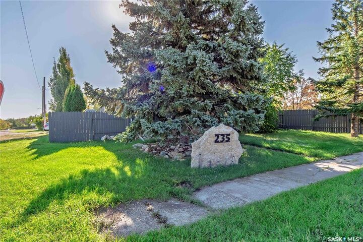 Photo de la propriété: 235 4th Street SK S0K 3J0