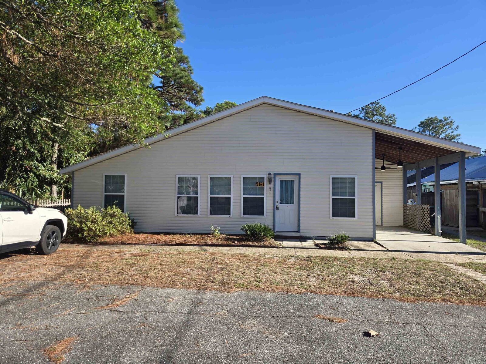 Property Photo:  51-1 E Pine Street  FL 32322 