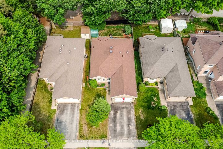 Property Photo:  37 Nicholson Drive  ON L4N 8L7 