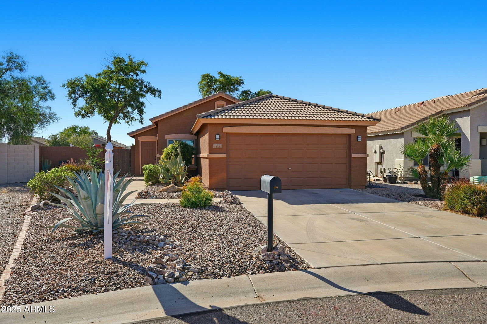 Property Photo:  1155 E Vernoa Street  AZ 85140 